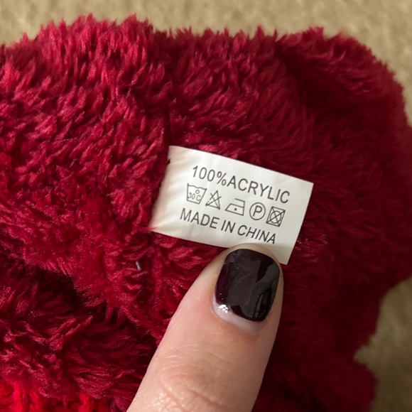 NWOT Beanie Bundle C.C Red Knit, Brown Alpine Design, & White All in Motion - Picture 5 of 13